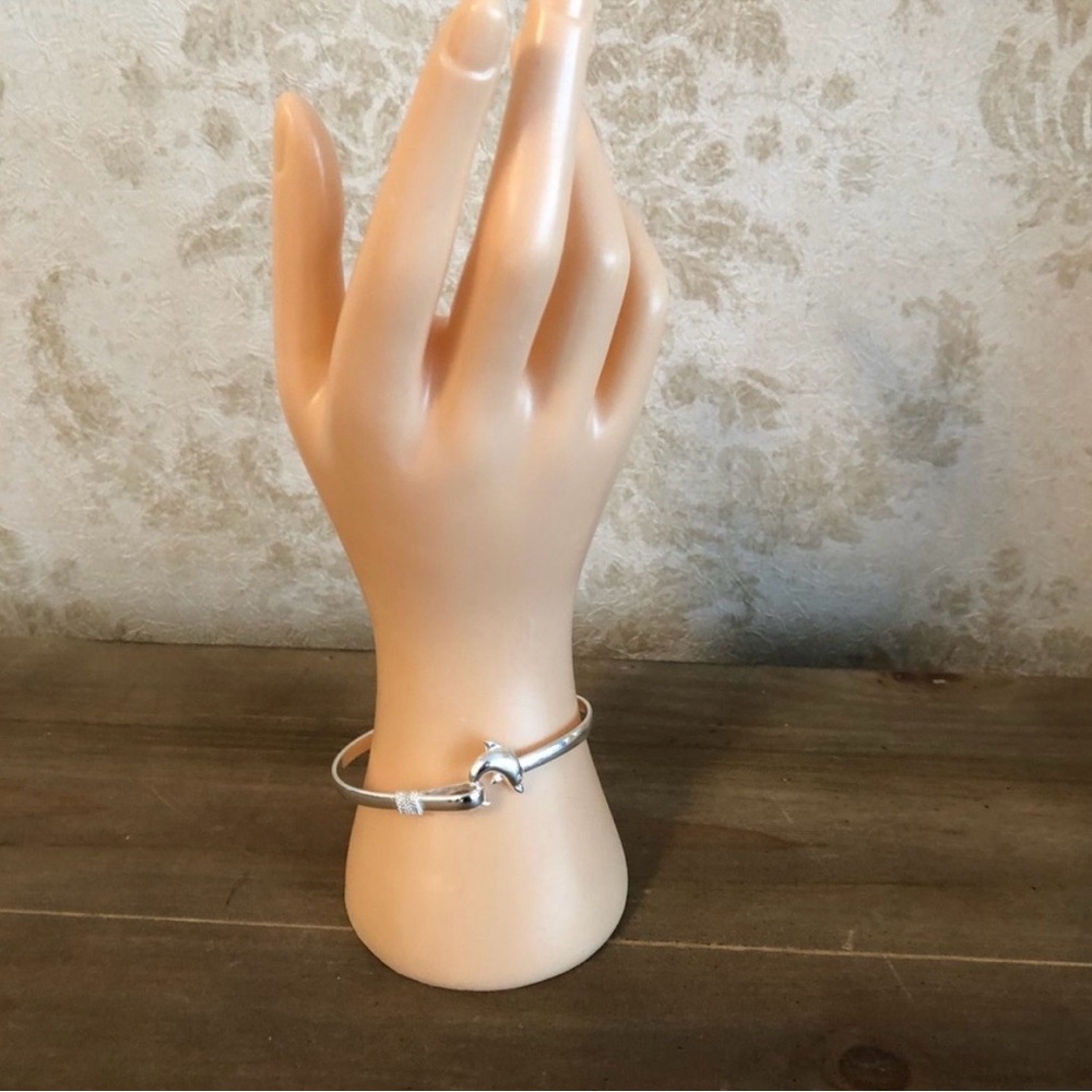 NWOT Elegant Silver Dolphin Bangle Bracelet
